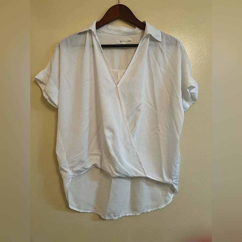 Lou & Grey LOFT White Blouse with Notched Collar and Short Sleeves Size XS